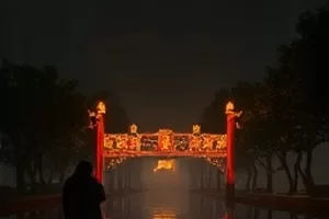 《玻璃温室》封面，雾气笼罩的玻璃屋顶